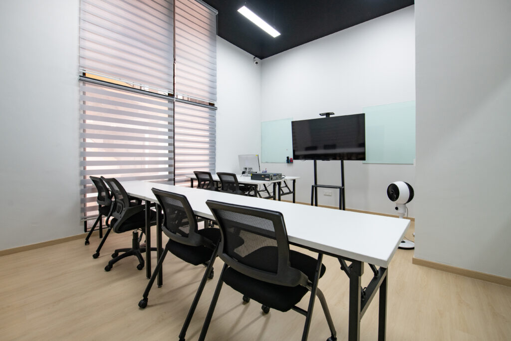 infosyte_office-2026_121_Amber