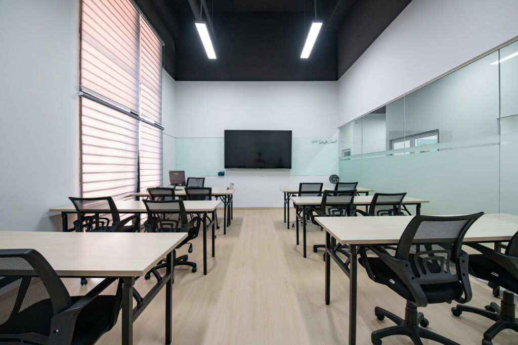 infosyte_office-2026_124_Sapphire