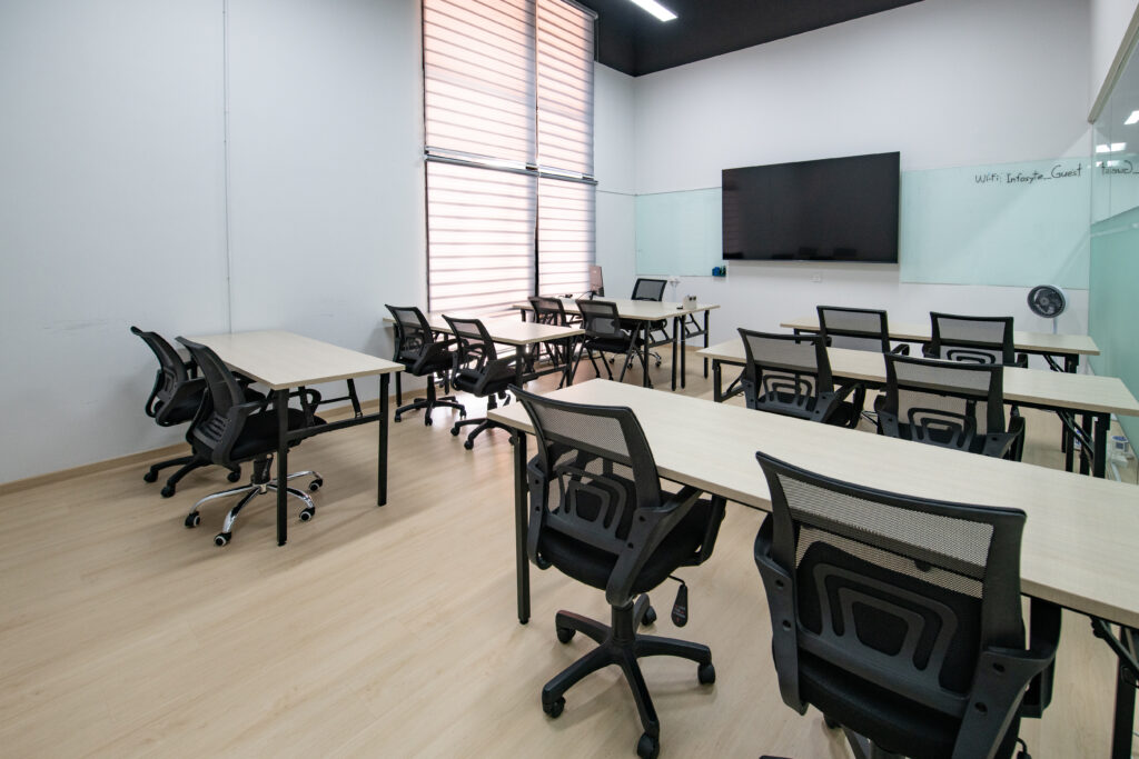 infosyte_office-2026_126_Sapphire