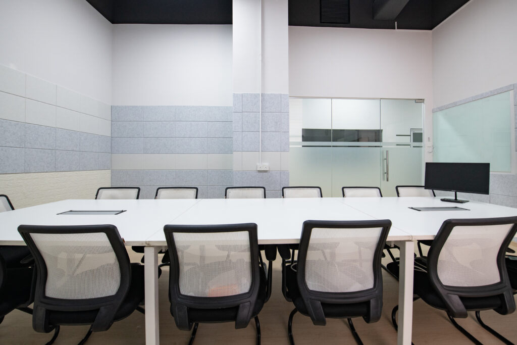 infosyte_office-2026_140_MeetingRoom